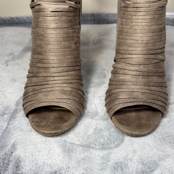 Fergalicious Jymboree Open Toe Open Heel Bootie - Mushroom Taupe - Size 7 - EUC - Picture 6 of 10